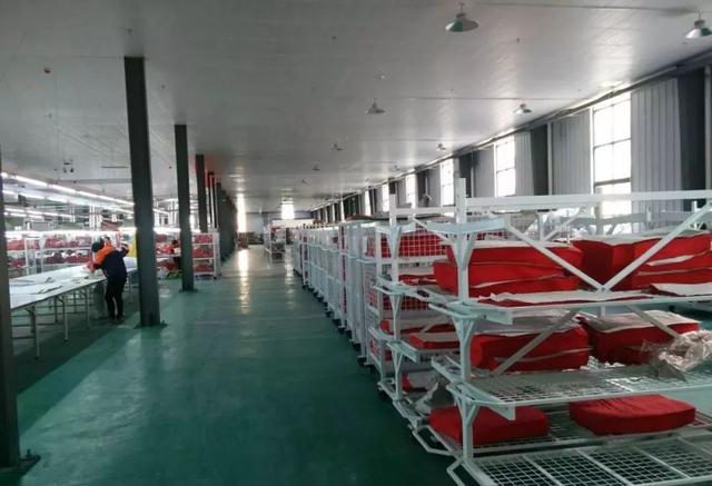 服裝工廠裁剪車間標(biāo)準(zhǔn)流程與管理規(guī)范 面輔料高效利用的基石